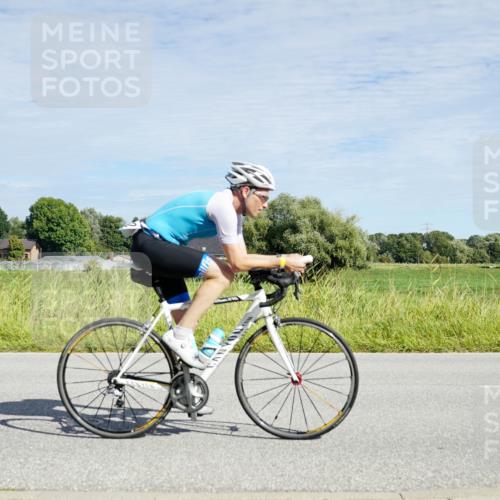 31.08.2025 - Elbe Triathlon Hamburg Michael Burmester http://msf.ph/oto/8692594 31.08.2025 10:40:27 Radfahren 861, 878, 1272 meine-sportfotos.de