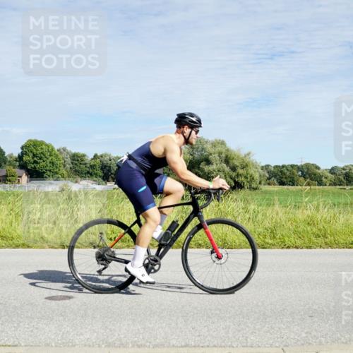 31.08.2025 - Elbe Triathlon Hamburg Michael Burmester http://msf.ph/oto/8692615 31.08.2025 10:41:22 Radfahren 914, 970, 1029, 1054, 1273, 1301 meine-sportfotos.de