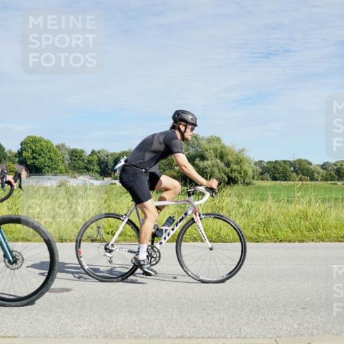 31.08.2025 - Elbe Triathlon Hamburg Michael Burmester http://msf.ph/oto/8692628 31.08.2025 10:41:40 Radfahren 594, 772, 847, 1003, 1022, 1099, 1161, 1279 meine-sportfotos.de