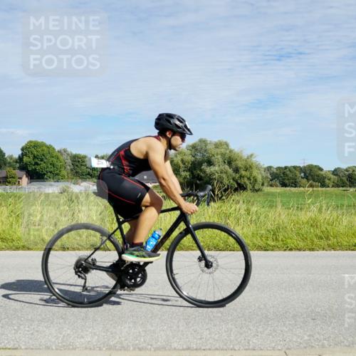 31.08.2025 - Elbe Triathlon Hamburg Michael Burmester http://msf.ph/oto/8692642 31.08.2025 10:42:09 Radfahren 935, 987, 1082, 1094, 1123, 1250 meine-sportfotos.de