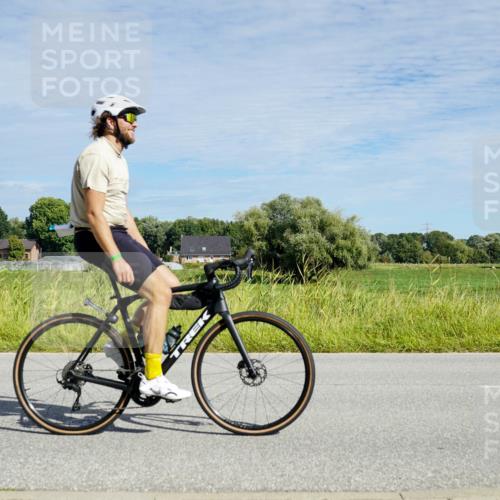 31.08.2025 - Elbe Triathlon Hamburg Michael Burmester http://msf.ph/oto/8692663 31.08.2025 10:42:40 Radfahren 863, 966, 1013, 1074, 1105, 1154 meine-sportfotos.de
