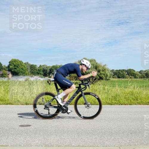 31.08.2025 - Elbe Triathlon Hamburg Michael Burmester http://msf.ph/oto/8692665 31.08.2025 10:42:42 Radfahren 863, 966, 1013, 1074, 1154 meine-sportfotos.de