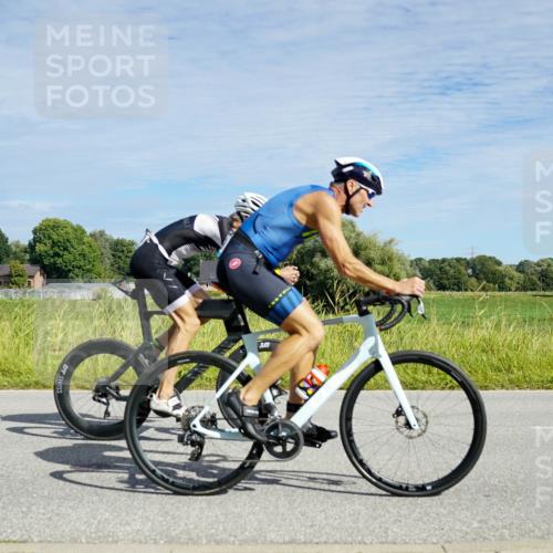 31.08.2025 - Elbe Triathlon Hamburg Michael Burmester http://msf.ph/oto/8692677 31.08.2025 10:43:04 Radfahren 806, 991, 1010, 1103, 1219, 1280, 1299, 1305, 1327 meine-sportfotos.de