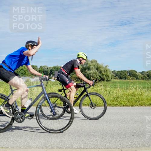 31.08.2025 - Elbe Triathlon Hamburg Michael Burmester http://msf.ph/oto/8692679 31.08.2025 10:43:08 Radfahren 806, 1010, 1103, 1196, 1280, 1299, 1327 meine-sportfotos.de
