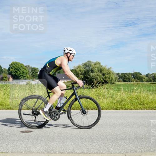 31.08.2025 - Elbe Triathlon Hamburg Michael Burmester http://msf.ph/oto/8692693 31.08.2025 10:43:24 Radfahren 958, 1108, 1227, 1248, 1302 meine-sportfotos.de