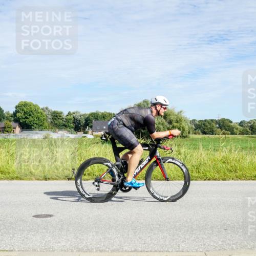31.08.2025 - Elbe Triathlon Hamburg Michael Burmester http://msf.ph/oto/8692704 31.08.2025 10:43:52 Radfahren 890, 1202, 1283, 1306, 1344 meine-sportfotos.de
