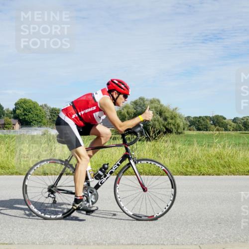 31.08.2025 - Elbe Triathlon Hamburg Michael Burmester http://msf.ph/oto/8692705 31.08.2025 10:43:56 Radfahren 1202, 1283, 1306 meine-sportfotos.de