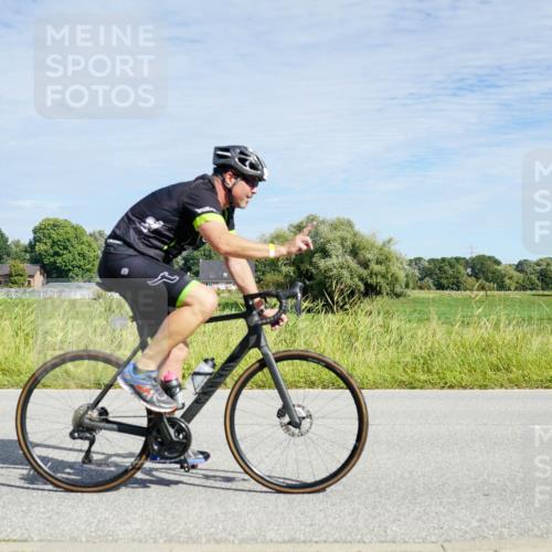 31.08.2025 - Elbe Triathlon Hamburg Michael Burmester http://msf.ph/oto/8692718 31.08.2025 10:44:22 Radfahren 1038, 1277, 1318, 1322 meine-sportfotos.de