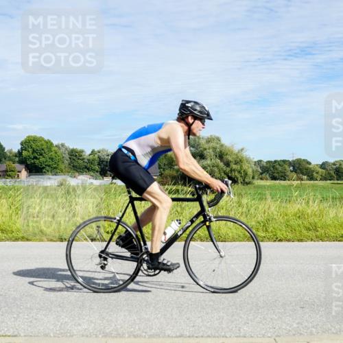 31.08.2025 - Elbe Triathlon Hamburg Michael Burmester http://msf.ph/oto/8692728 31.08.2025 10:44:54 Radfahren 1209, 1252, 1292 meine-sportfotos.de