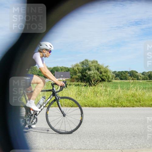 31.08.2025 - Elbe Triathlon Hamburg Michael Burmester http://msf.ph/oto/8692750 31.08.2025 10:45:42 Radfahren 801, 1193 meine-sportfotos.de