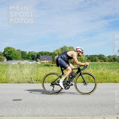 31.08.2025 - Elbe Triathlon Hamburg Michael Burmester http://msf.ph/oto/8692772 31.08.2025 10:46:44 Radfahren 1139, 1143, 1170, 1246, 1263, 1268 meine-sportfotos.de