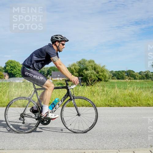 31.08.2025 - Elbe Triathlon Hamburg Michael Burmester http://msf.ph/oto/8692775 31.08.2025 10:46:48 Radfahren 1139, 1143, 1170, 1246, 1263, 1268 meine-sportfotos.de