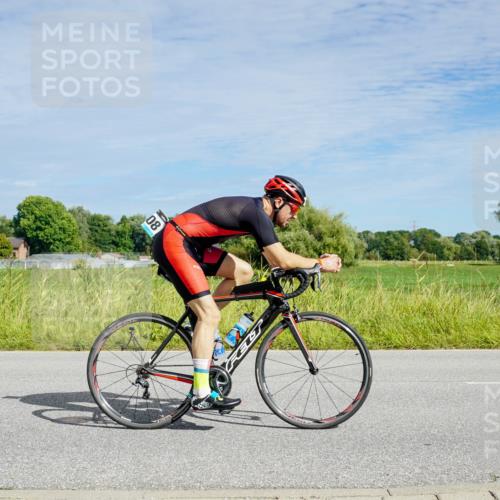 31.08.2025 - Elbe Triathlon Hamburg Michael Burmester http://msf.ph/oto/8692778 31.08.2025 10:46:55 Radfahren 799, 941, 1187, 1208, 1352 meine-sportfotos.de