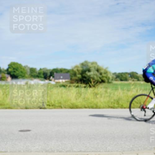 31.08.2025 - Elbe Triathlon Hamburg Michael Burmester http://msf.ph/oto/8692801 31.08.2025 10:47:55 Radfahren 948, 949, 1116, 1185 meine-sportfotos.de