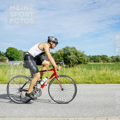 31.08.2025 - Elbe Triathlon Hamburg Michael Burmester http://msf.ph/oto/8692821 31.08.2025 10:48:39 Radfahren 1057, 1169, 1195, 1257 meine-sportfotos.de