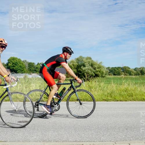 31.08.2025 - Elbe Triathlon Hamburg Michael Burmester http://msf.ph/oto/8692831 31.08.2025 10:49:06 Radfahren 1072, 1112, 1147, 1177, 1290 meine-sportfotos.de