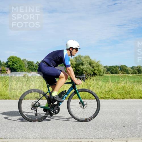 31.08.2025 - Elbe Triathlon Hamburg Michael Burmester http://msf.ph/oto/8692839 31.08.2025 10:49:30 Radfahren 1184, 1238, 1304 meine-sportfotos.de