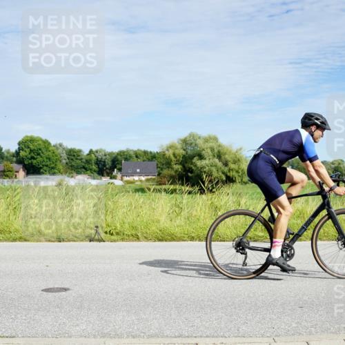 31.08.2025 - Elbe Triathlon Hamburg Michael Burmester http://msf.ph/oto/8692863 31.08.2025 10:50:25 Radfahren 1146, 1220, 1236, 1333, 1354 meine-sportfotos.de