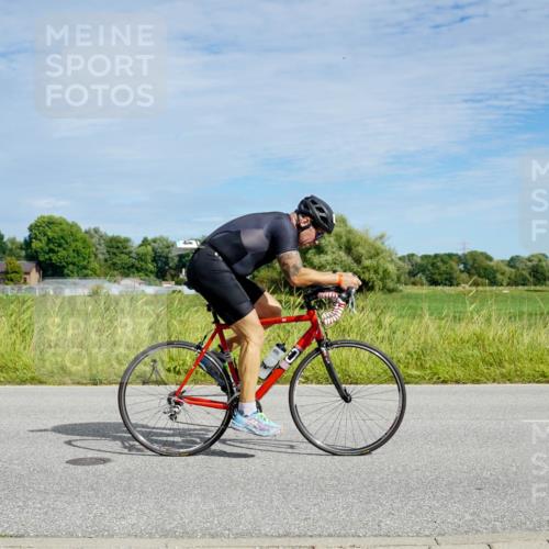 31.08.2025 - Elbe Triathlon Hamburg Michael Burmester http://msf.ph/oto/8692868 31.08.2025 10:50:44 Radfahren 794, 1176, 1244, 1287 meine-sportfotos.de