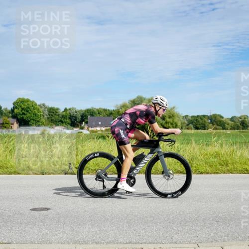 31.08.2025 - Elbe Triathlon Hamburg Michael Burmester http://msf.ph/oto/8692887 31.08.2025 10:51:20 Radfahren 1014, 1217, 1222, 1437, 1465, 1488 meine-sportfotos.de