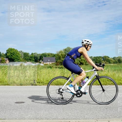 31.08.2025 - Elbe Triathlon Hamburg Michael Burmester http://msf.ph/oto/8692888 31.08.2025 10:51:20 Radfahren 1014, 1217, 1222, 1437, 1465, 1488 meine-sportfotos.de