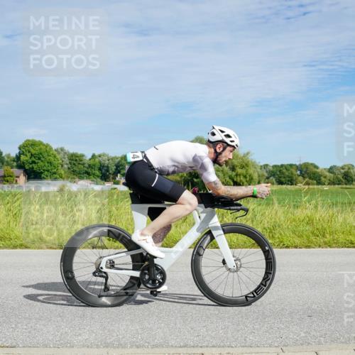 31.08.2025 - Elbe Triathlon Hamburg Michael Burmester http://msf.ph/oto/8692890 31.08.2025 10:51:22 Radfahren 1014, 1217, 1229, 1437, 1465, 1488 meine-sportfotos.de