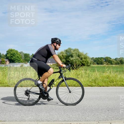 31.08.2025 - Elbe Triathlon Hamburg Michael Burmester http://msf.ph/oto/8692902 31.08.2025 10:51:41 Radfahren 1125, 1205, 1228, 1315, 1384 meine-sportfotos.de