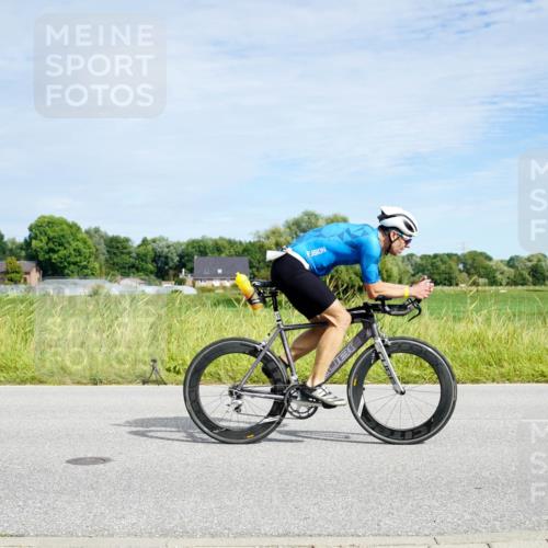 31.08.2025 - Elbe Triathlon Hamburg Michael Burmester http://msf.ph/oto/8692926 31.08.2025 10:52:37 Radfahren 1113, 1124, 1265 meine-sportfotos.de