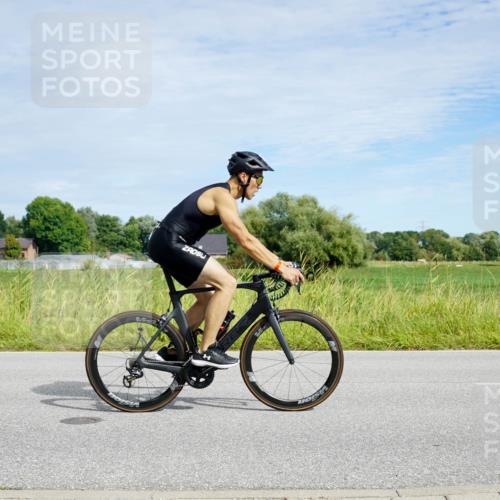 31.08.2025 - Elbe Triathlon Hamburg Michael Burmester http://msf.ph/oto/8692930 31.08.2025 10:52:54 Radfahren 758, 841, 1207, 1243, 1258, 1295, 1389 meine-sportfotos.de