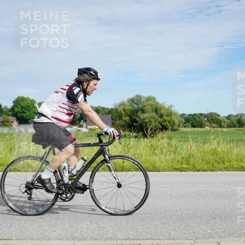 31.08.2025 - Elbe Triathlon Hamburg Michael Burmester http://msf.ph/oto/8692932 31.08.2025 10:52:55 Radfahren 758, 841, 1207, 1258, 1295, 1389 meine-sportfotos.de