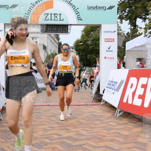 31.08.2025 - 21. Blankeneser Heldenlauf Strokosch-Dieckow http://msf.ph/oto/8692938 31.08.2025 12:37:29 Ziel 5170, 5361, 5265, 4175 meine-sportfotos.de