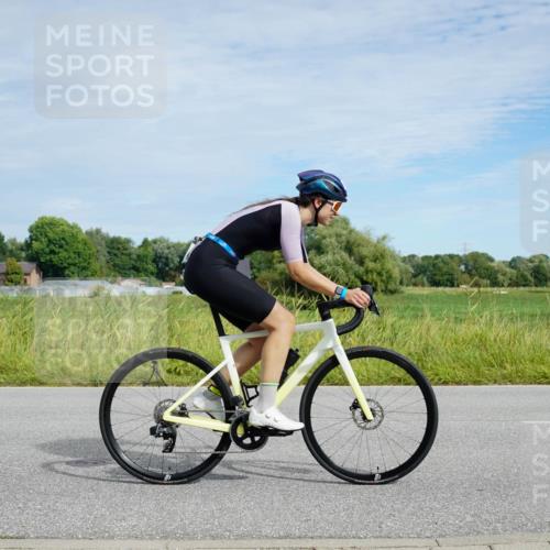 31.08.2025 - Elbe Triathlon Hamburg Michael Burmester http://msf.ph/oto/8692954 31.08.2025 10:53:41 Radfahren 1040, 1286, 1381 meine-sportfotos.de