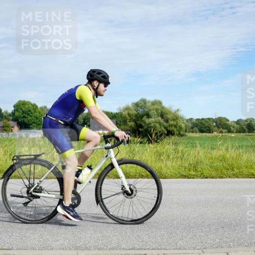 31.08.2025 - Elbe Triathlon Hamburg Michael Burmester http://msf.ph/oto/8692956 31.08.2025 10:53:49 Radfahren 1025, 1286 meine-sportfotos.de