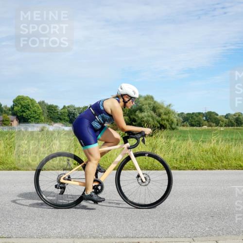 31.08.2025 - Elbe Triathlon Hamburg Michael Burmester http://msf.ph/oto/8692966 31.08.2025 10:54:13 Radfahren 923, 1416, 1422, 1454 meine-sportfotos.de