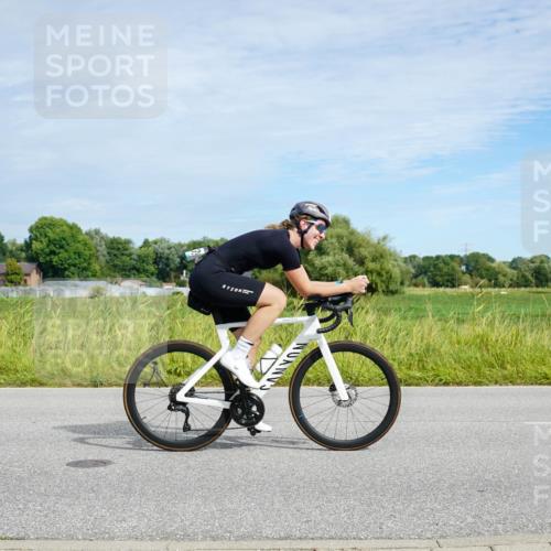31.08.2025 - Elbe Triathlon Hamburg Michael Burmester http://msf.ph/oto/8692985 31.08.2025 10:54:46 Radfahren 1255, 1370, 1393, 1398 meine-sportfotos.de