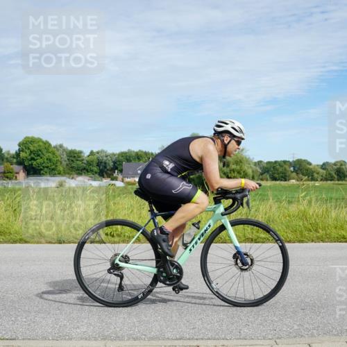 31.08.2025 - Elbe Triathlon Hamburg Michael Burmester http://msf.ph/oto/8692986 31.08.2025 10:54:48 Radfahren 1255, 1370, 1380, 1393, 1398 meine-sportfotos.de