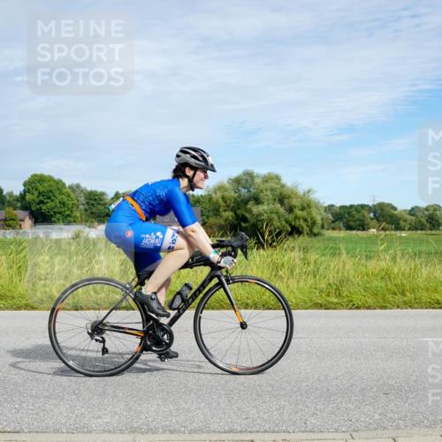 31.08.2025 - Elbe Triathlon Hamburg Michael Burmester http://msf.ph/oto/8692992 31.08.2025 10:55:01 Radfahren 1390, 1395 meine-sportfotos.de