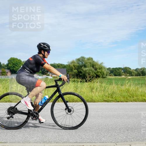 31.08.2025 - Elbe Triathlon Hamburg Michael Burmester http://msf.ph/oto/8692996 31.08.2025 10:55:15 Radfahren 1371, 1410, 1486 meine-sportfotos.de