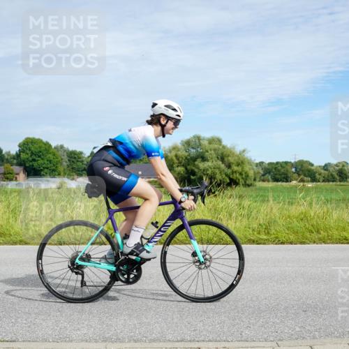 31.08.2025 - Elbe Triathlon Hamburg Michael Burmester http://msf.ph/oto/8693007 31.08.2025 10:55:30 Radfahren 1375, 1408, 1481 meine-sportfotos.de