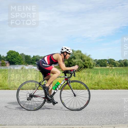 31.08.2025 - Elbe Triathlon Hamburg Michael Burmester http://msf.ph/oto/8693011 31.08.2025 10:55:45 Radfahren 1400, 1404, 1462 meine-sportfotos.de