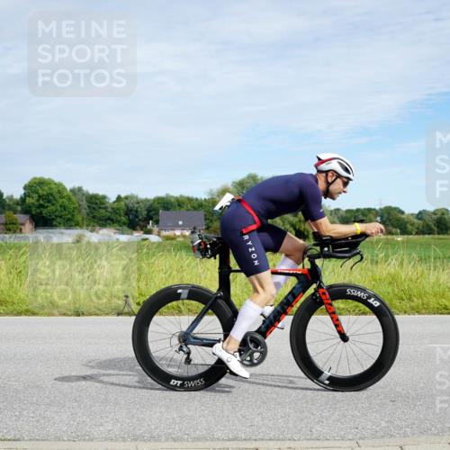 31.08.2025 - Elbe Triathlon Hamburg Michael Burmester http://msf.ph/oto/8693026 31.08.2025 10:56:28 Radfahren 1266, 1346, 1374, 1409 meine-sportfotos.de