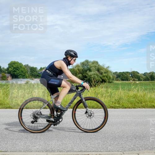 31.08.2025 - Elbe Triathlon Hamburg Michael Burmester http://msf.ph/oto/8693032 31.08.2025 10:56:35 Radfahren 772, 1366, 1374, 1406, 1407, 1409, 1474, 1475 meine-sportfotos.de