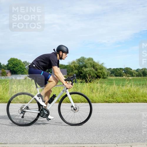 31.08.2025 - Elbe Triathlon Hamburg Michael Burmester http://msf.ph/oto/8693041 31.08.2025 10:56:45 Radfahren 772, 1166, 1250, 1301, 1383, 1407, 1430, 1603 meine-sportfotos.de