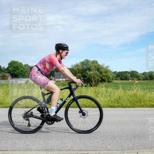 31.08.2025 - Elbe Triathlon Hamburg Michael Burmester http://msf.ph/oto/8693045 31.08.2025 10:56:51 Radfahren 1383, 1603 meine-sportfotos.de