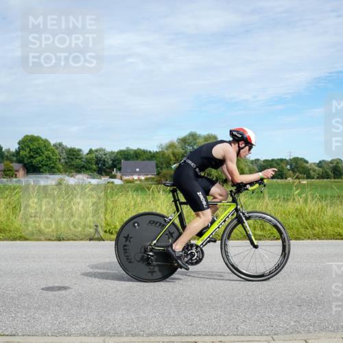 31.08.2025 - Elbe Triathlon Hamburg Michael Burmester http://msf.ph/oto/8693053 31.08.2025 10:57:10 Radfahren 1297, 1323, 1357, 1504, 1601, 1614 meine-sportfotos.de