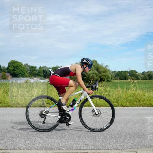 31.08.2025 - Elbe Triathlon Hamburg Michael Burmester http://msf.ph/oto/8693057 31.08.2025 10:57:14 Radfahren 1297, 1323, 1357, 1363, 1457, 1601, 1614 meine-sportfotos.de