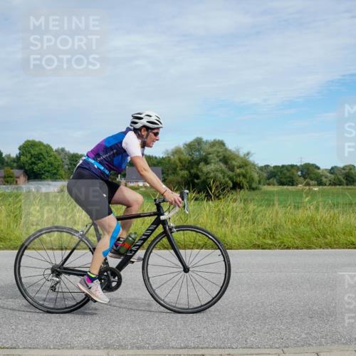 31.08.2025 - Elbe Triathlon Hamburg Michael Burmester http://msf.ph/oto/8693062 31.08.2025 10:57:19 Radfahren 1321, 1357, 1363, 1457 meine-sportfotos.de