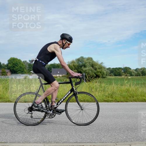 31.08.2025 - Elbe Triathlon Hamburg Michael Burmester http://msf.ph/oto/8693069 31.08.2025 10:57:32 Radfahren 1345, 1377, 1405, 1463, 1502 meine-sportfotos.de