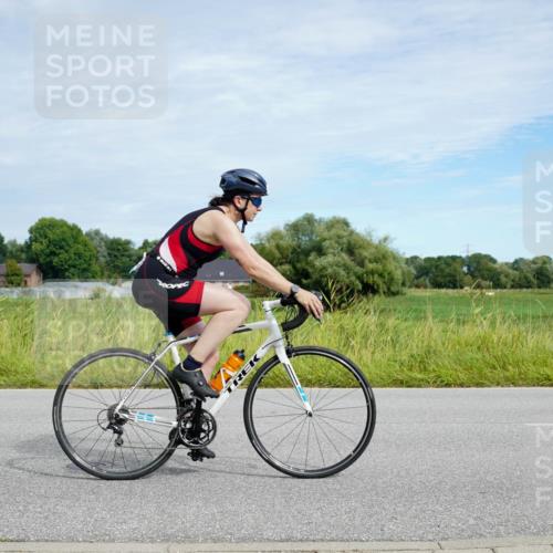 31.08.2025 - Elbe Triathlon Hamburg Michael Burmester http://msf.ph/oto/8693077 31.08.2025 10:57:51 Radfahren 1358, 1401, 1438, 1447, 1493, 1503 meine-sportfotos.de