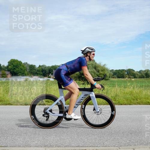 31.08.2025 - Elbe Triathlon Hamburg Michael Burmester http://msf.ph/oto/8693078 31.08.2025 10:57:53 Radfahren 1358, 1401, 1420, 1438, 1441, 1447, 1493 meine-sportfotos.de